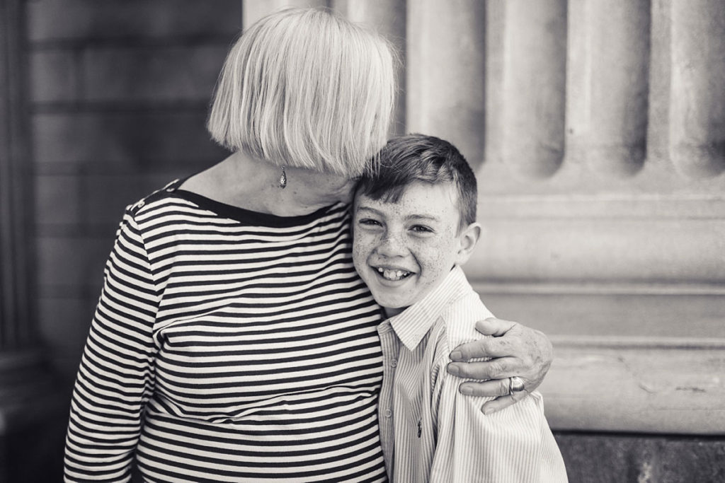 family photo shoot in Nyhavn, Copenhagen. Copenhagen Photographer Natalia Cury