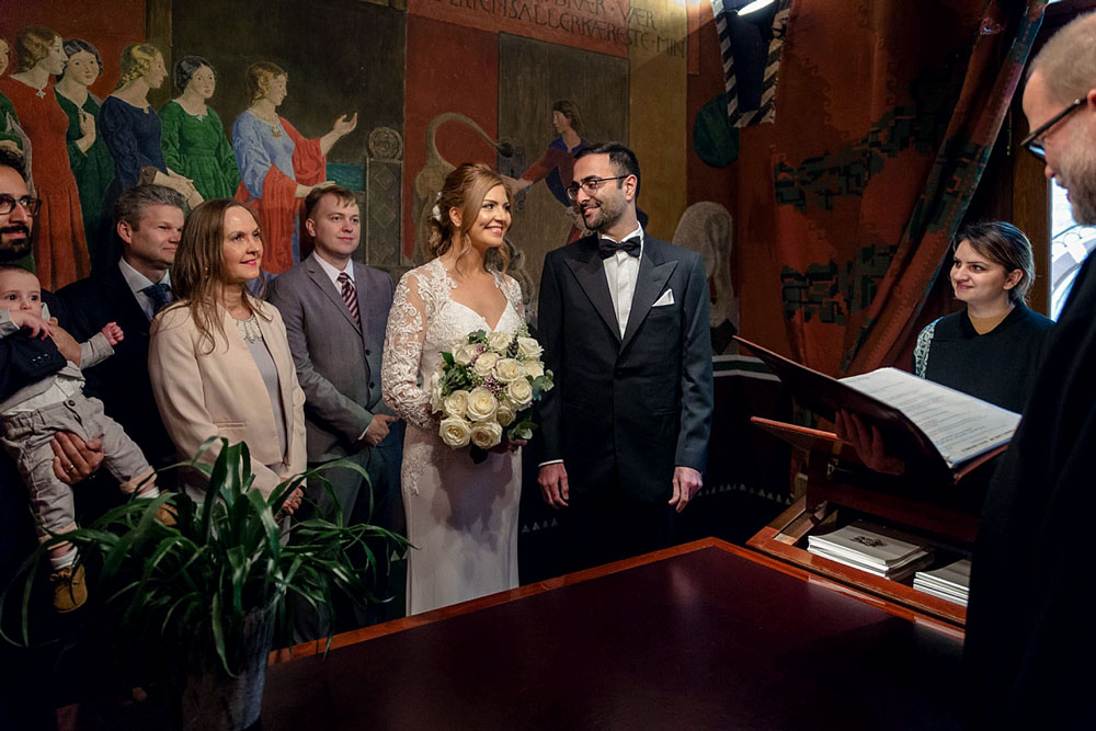 civil wedding at Copenhagen City Hall, photographer Natalia Cury