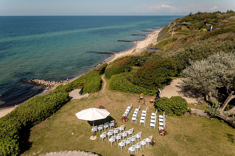 wedding at Helekilde Badehotel in Denmark, photos by wedding photographer Natalia Cury