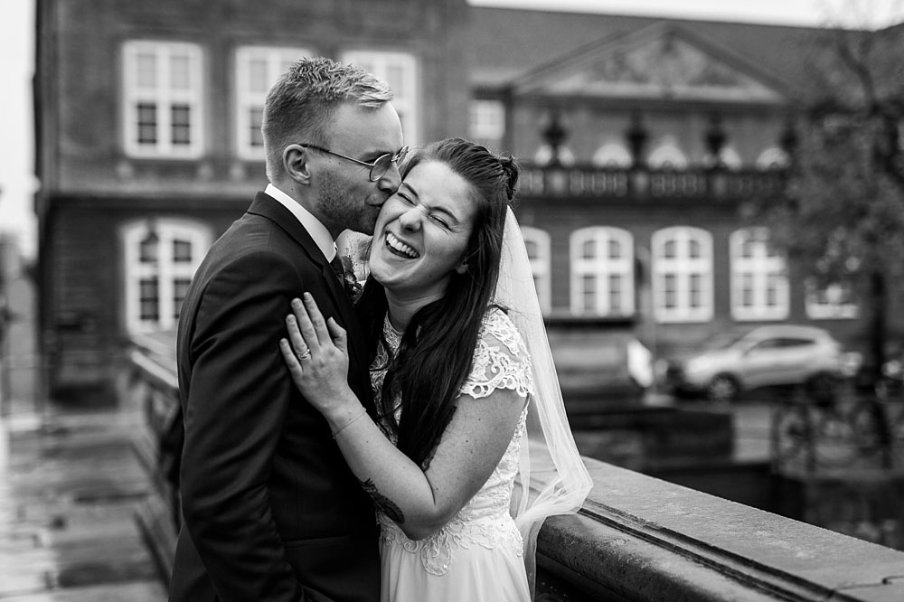 wedding photo shoot in Copenhagen, photo by Natalia Cury wedding photograper