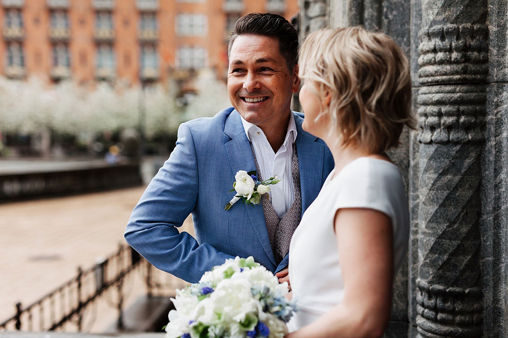 elopement at Copenhagen City Hall. photography by Natalia Cury wedding photographer