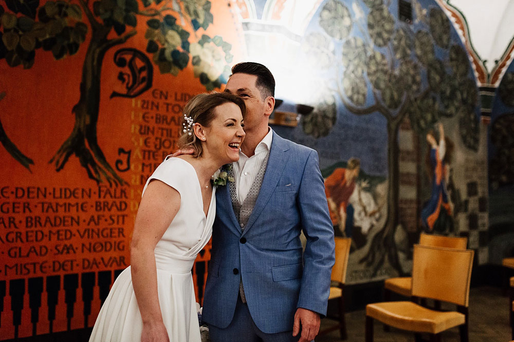 elopement at Copenhagen City Hall. photography by Natalia Cury wedding photographer