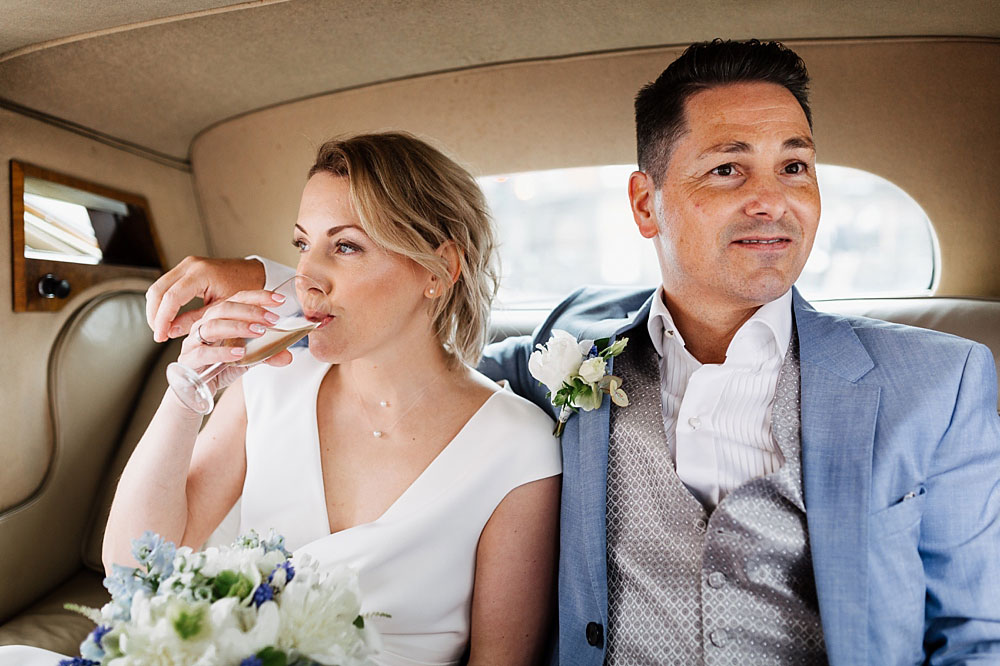 elopement at Copenhagen City Hall. photography by Natalia Cury wedding photographer