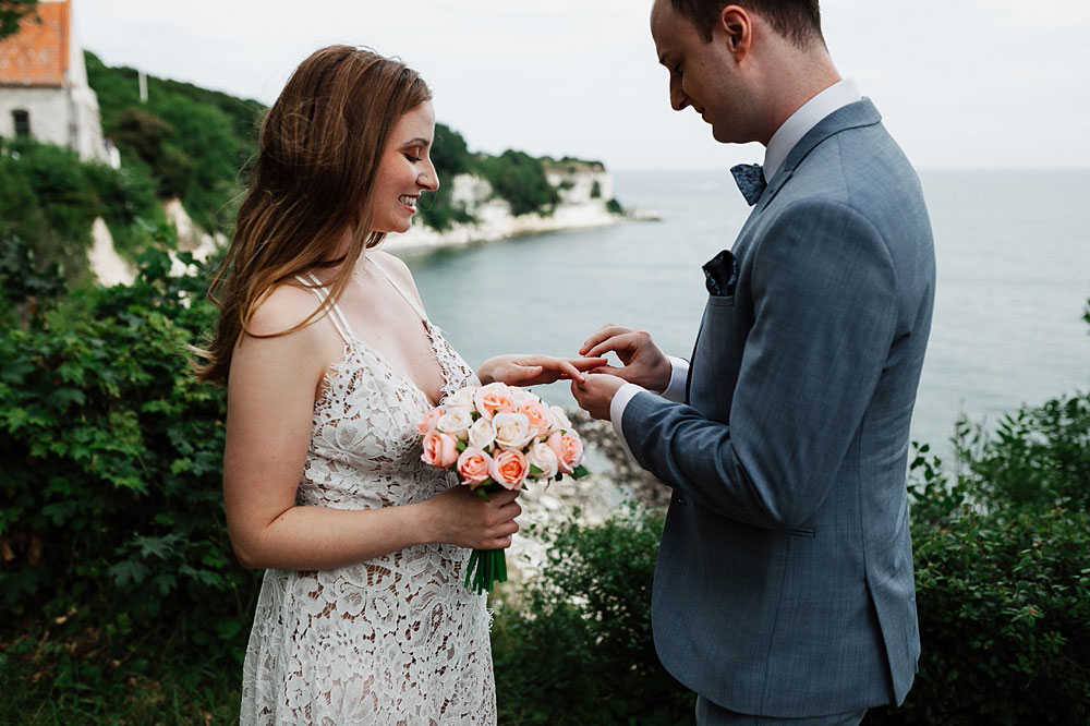 civil wedding in Stevns Klint, Copenhagen elopement photographer