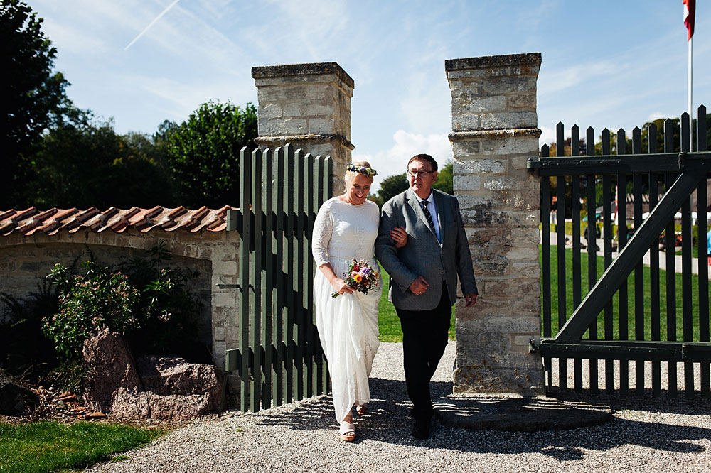 bride and father of the bride in Stevns Klint