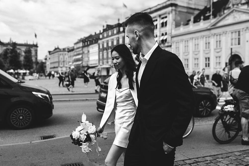 wedding photographer based in Copenhagen. Natural and timeless wedding photos by Natalia Cury
