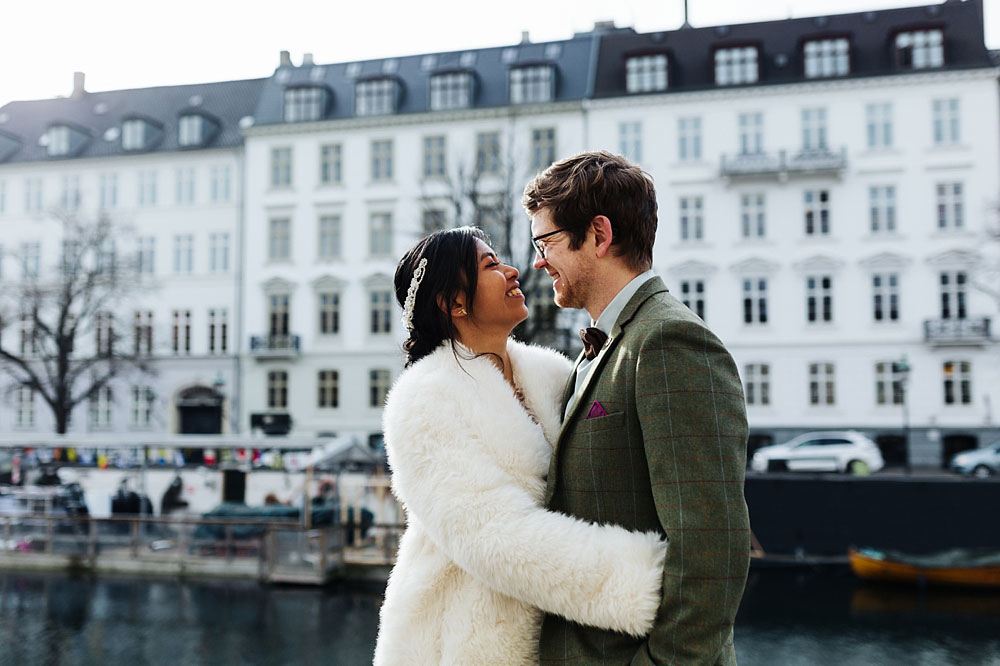 Candid wedding photography in Copenhagen. Wedding photos by Natalia Cury Copenhagen wedding photographer. 