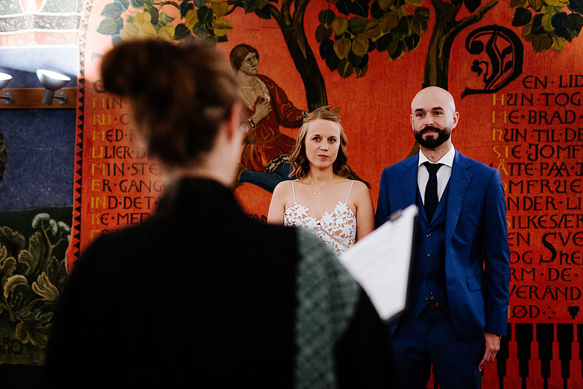 Copenhagen town hall wedding. Wedding photography by Natalia Cury