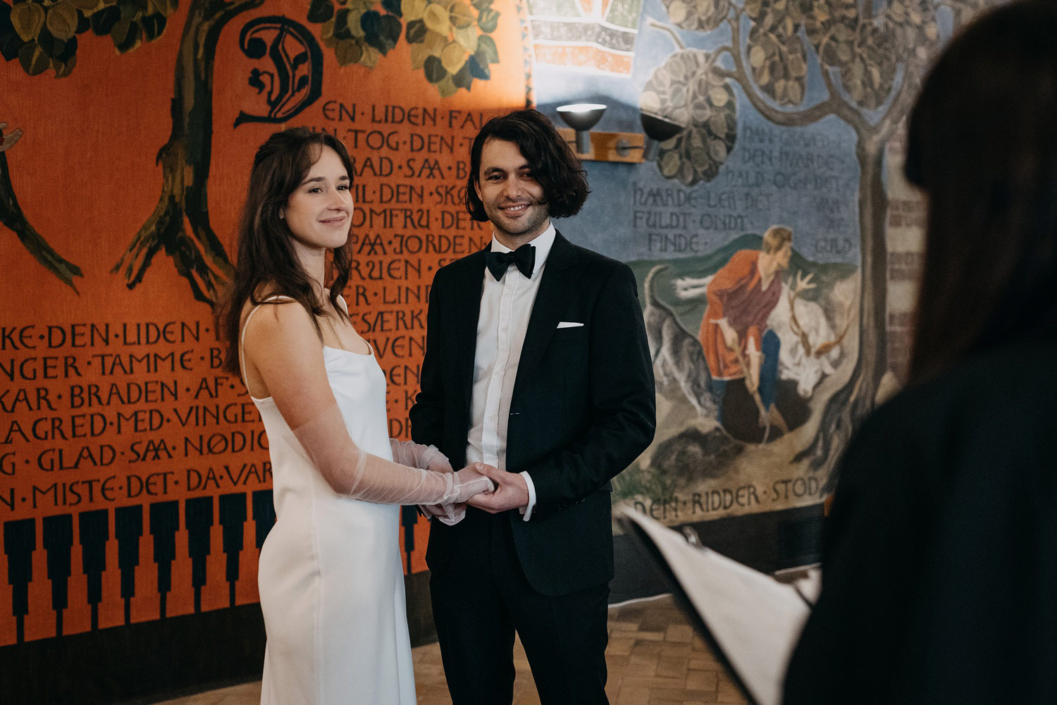 intimate wedding photography at Copenhagen City Hall